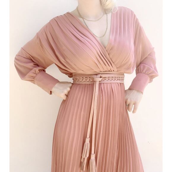 Ada Collection Ava Suede Belt in Wheat
One Size